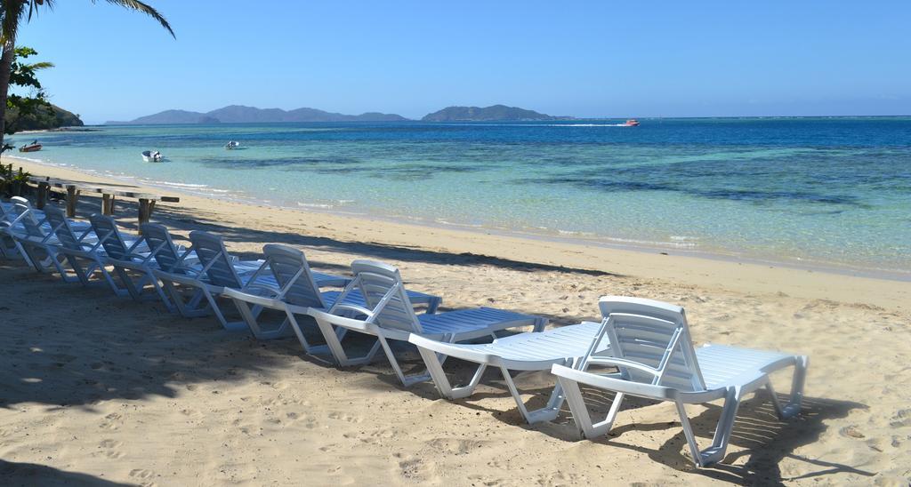Ratu Kini Backpackers And Dive Resort Mana Island Exterior photo