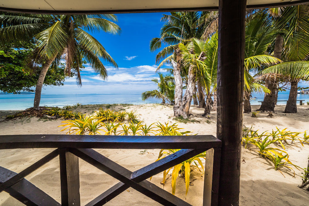 Ratu Kini Backpackers And Dive Resort Mana Island Exterior photo
